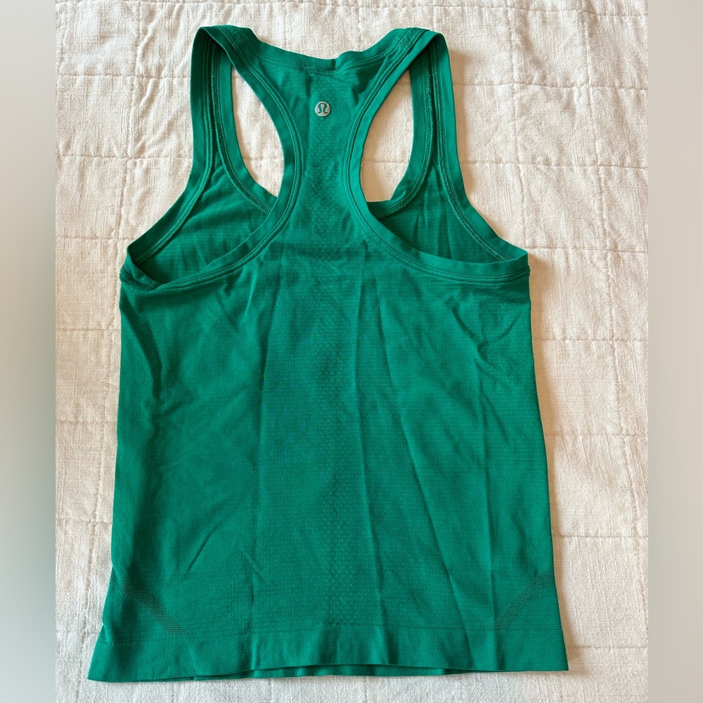 Lululemon Swifty tech racer back waist length size 2